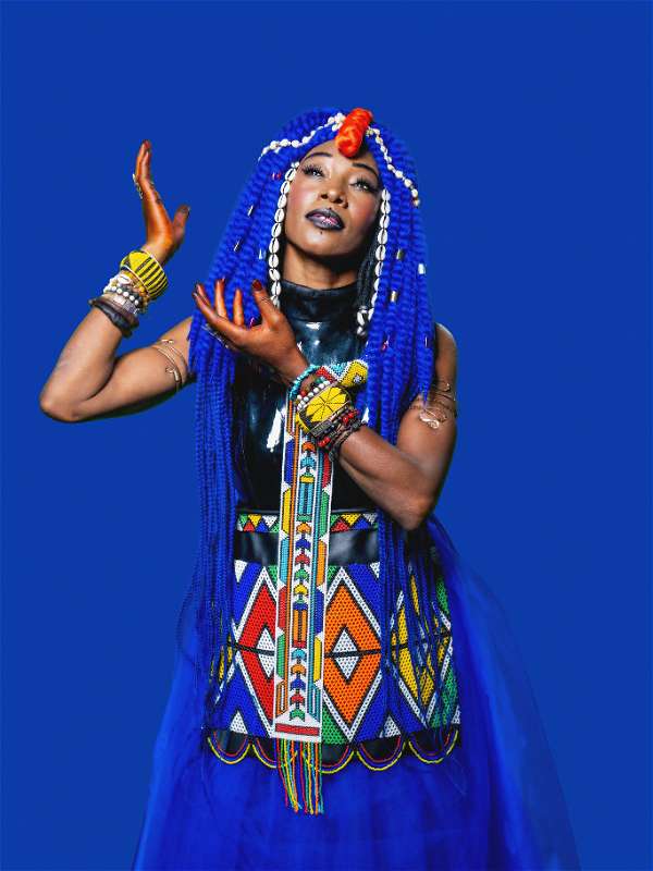 FATOUMATA DIAWARA en Concert à La Sirène