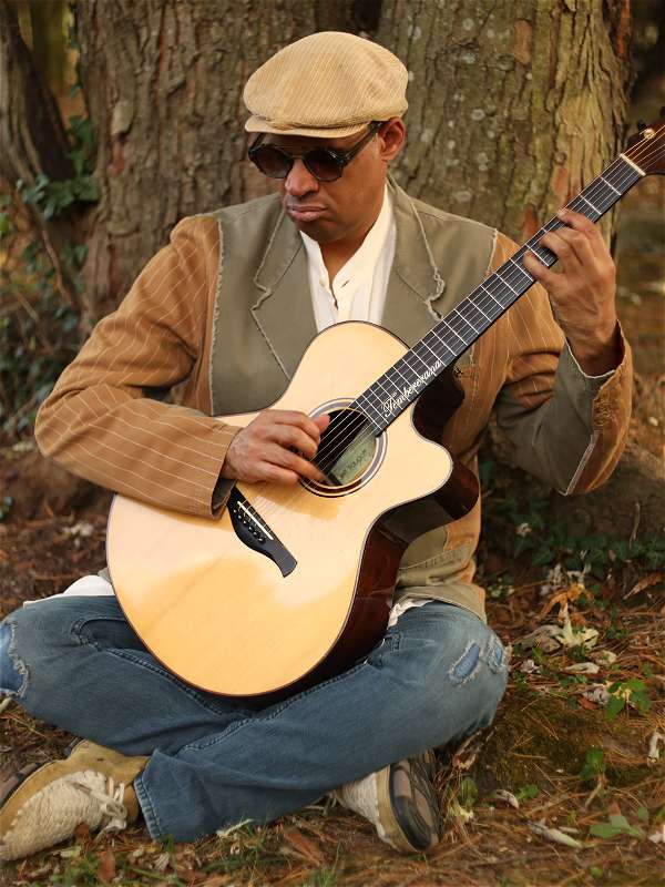 RAUL MIDÓN en Concert à La Sirène